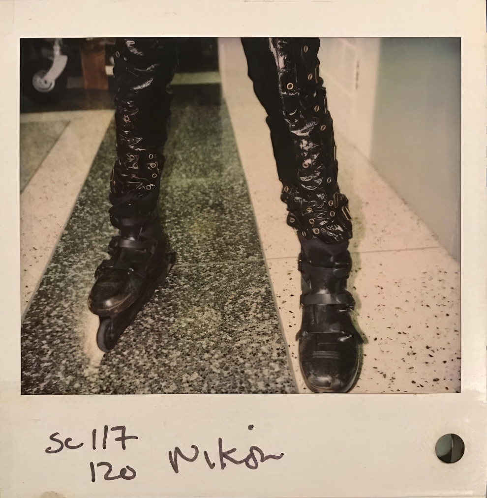 Hackers polaroids 15