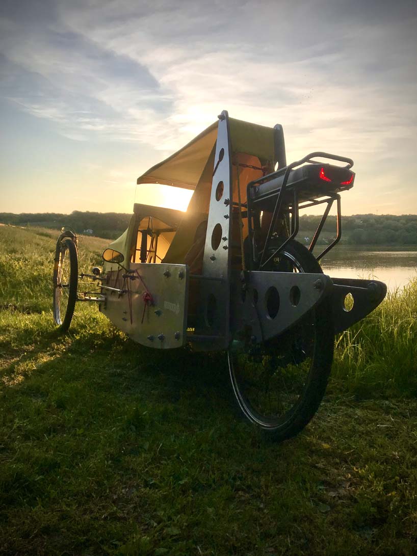 motofocker velocar combines bicycle and car in three-wheeled human-electric hybrid