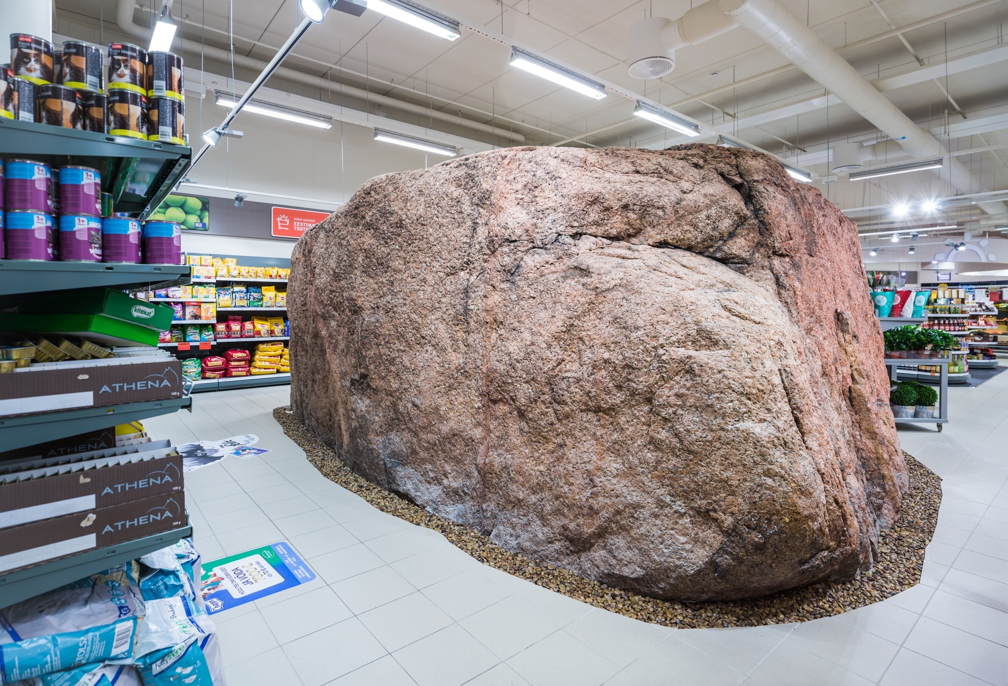 This Supermarket Has a Giant Rock in the Middle of It » Design You Trust — Design Daily Since 2007
