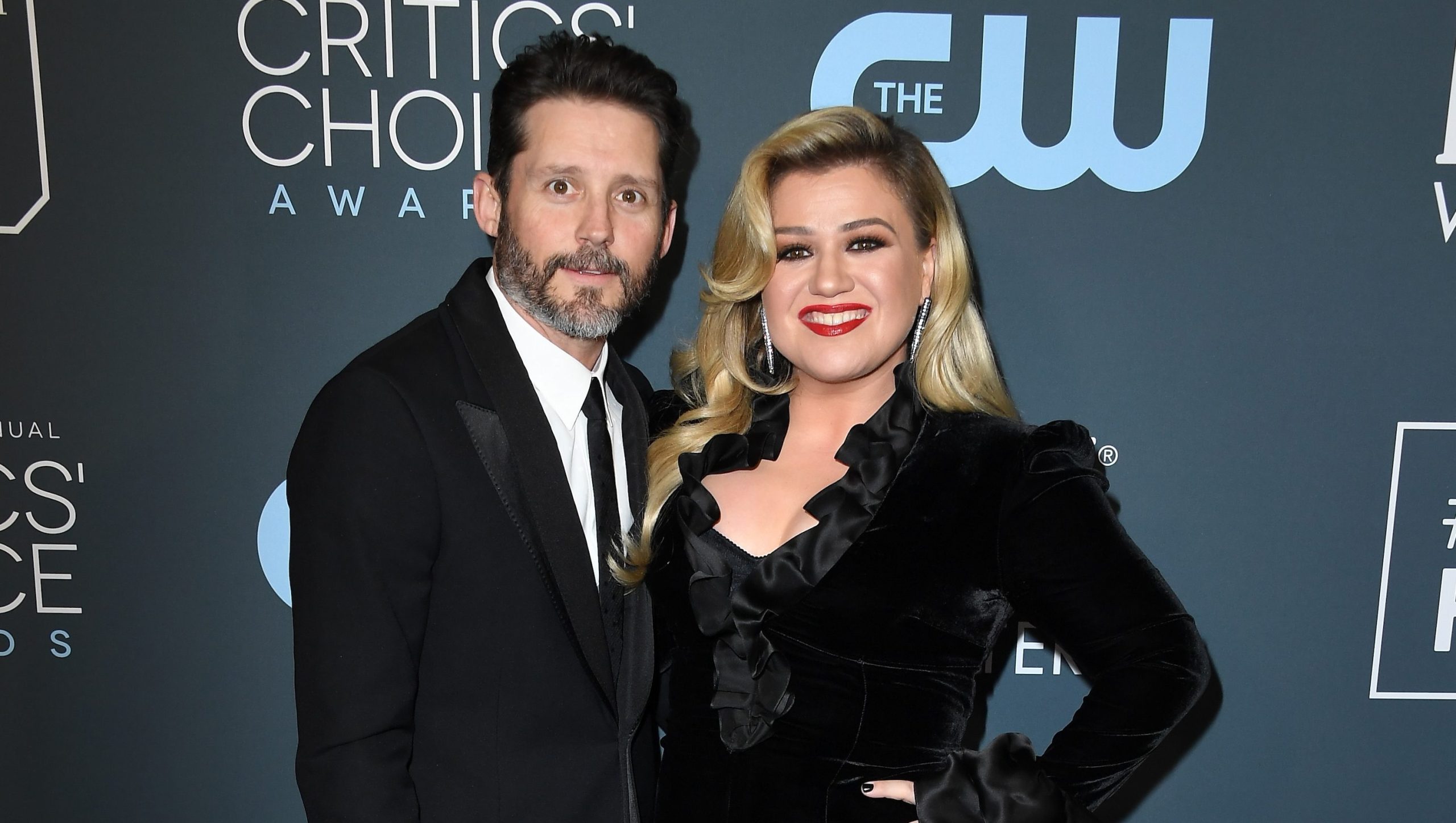 Why Did Kelly Clarkson and Brandon Blackstock Divorce? Inside Breakup – Hollywood Life
