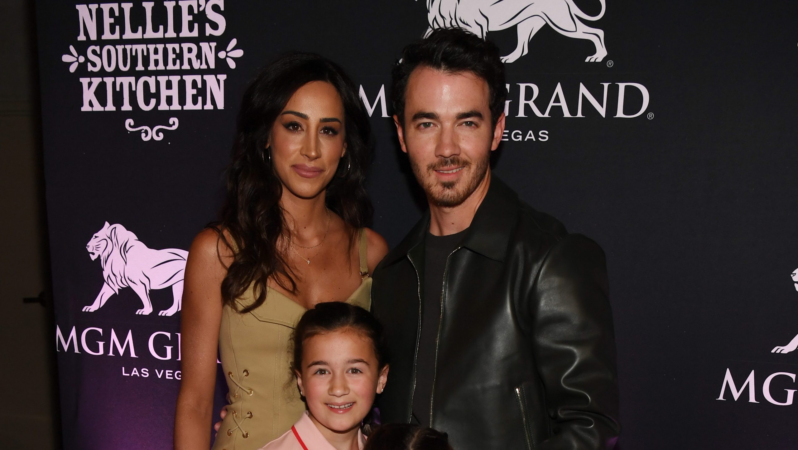 All About His 2 Daughters With Wife Danielle Jonas – Hollywood Life