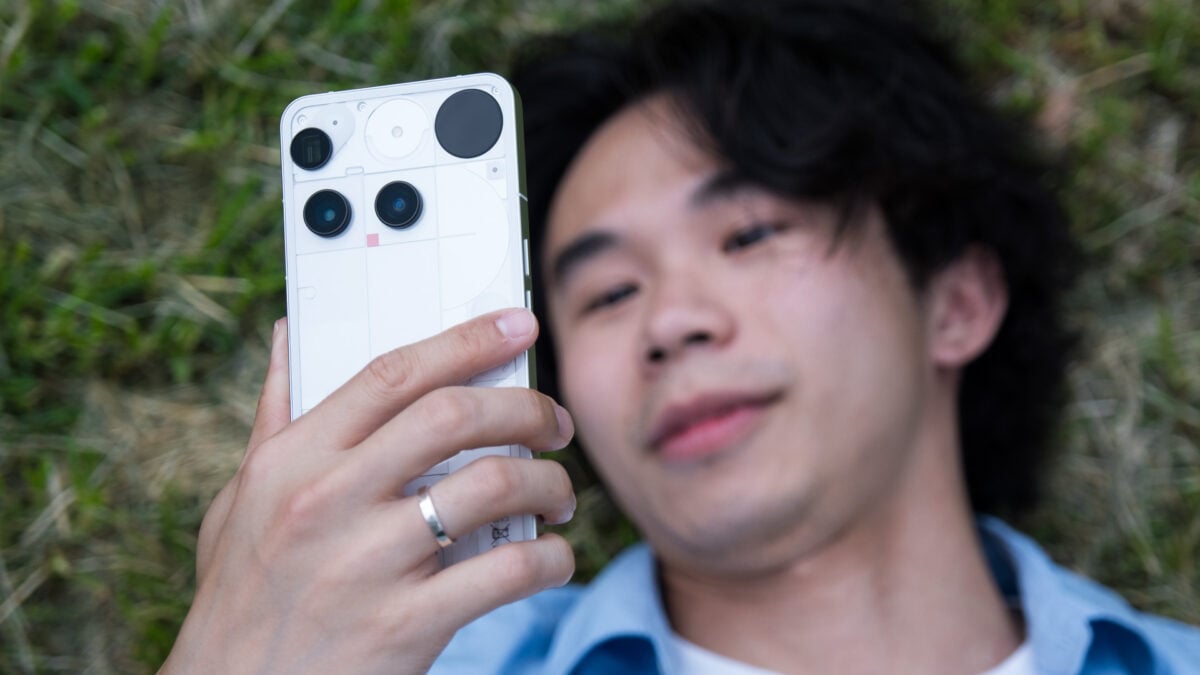 A Rule-Breaking Phone for Rebels