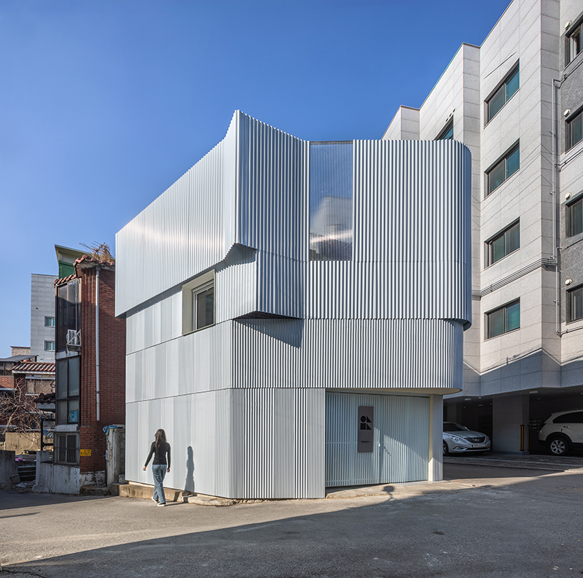 a house in the city center for one person 8