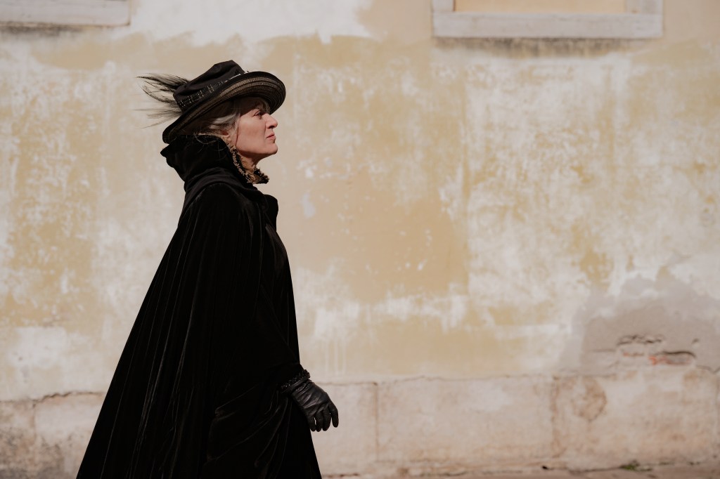Valeria Bruni Tedeschi Lights Up This Tale Of A Fading Stage Legend